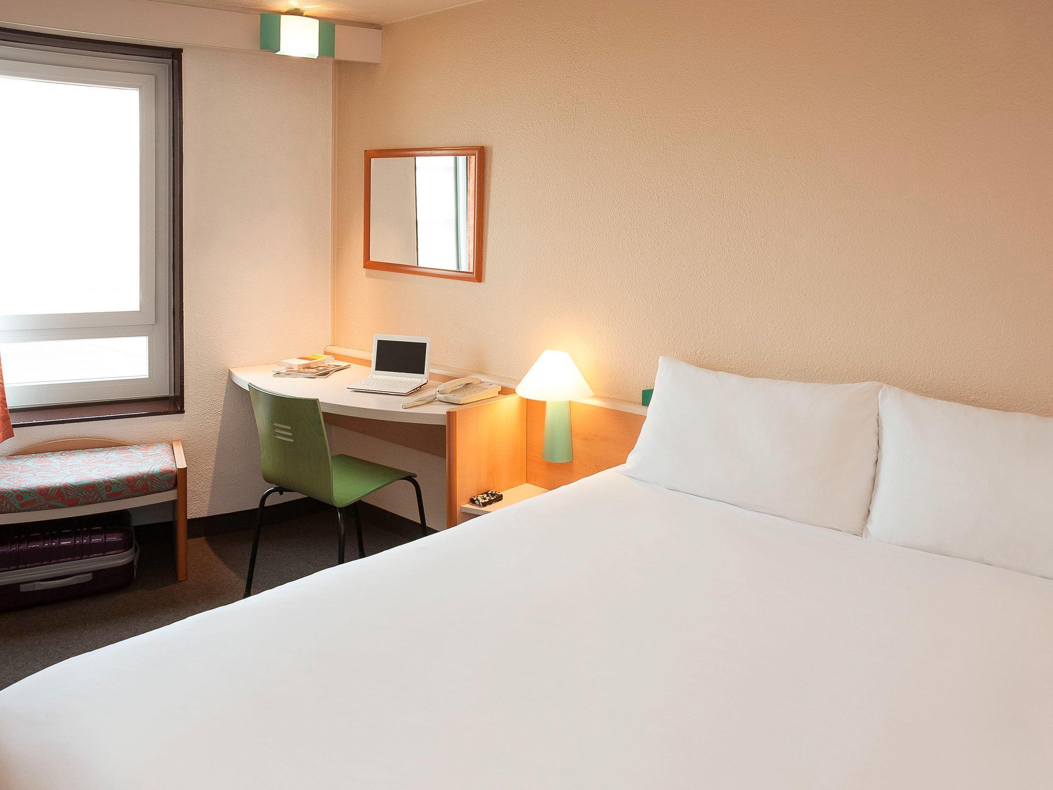 B&B Hotel Orleans Centre Foch Eksteriør billede